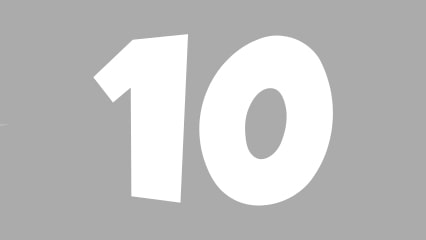 Красивые молодые девчонки замутили лесбийский тройничок с секс игрушками