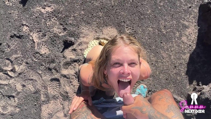 Кончил в рот блондинке, когда приехали посмотреть на кратер вулкана